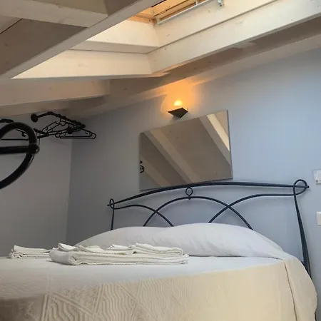 Casa Castellana 1 E Casa Castellana 2 *