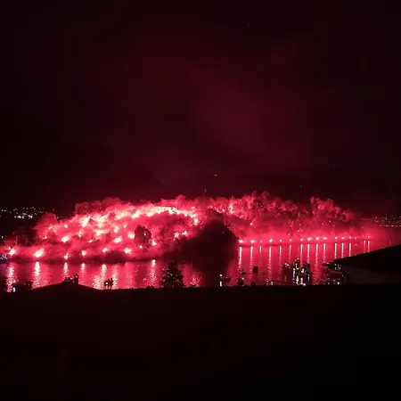 Casa Castellana 1 E Casa Castellana 2 Sala Comacina