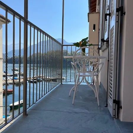 Casa Castellana 1 E Casa Castellana 2 Sala Comacina